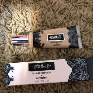 Kat Von D concealer light 16